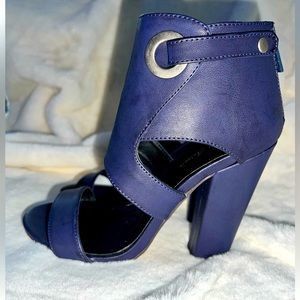 Brand New Women’s Heels, Michael Antonio, Size 5.5